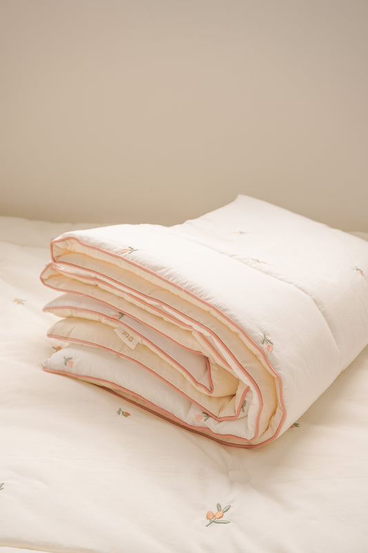 Embroidered Tencel Blanket | Tulip