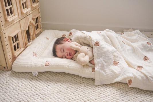 Hypoallergenic Baby Lounger | Little Bear