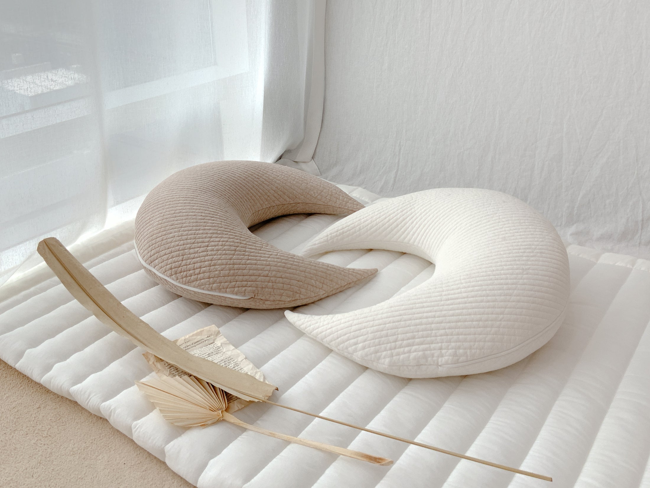 Hypoallergenic Moon Pillow | Khaki