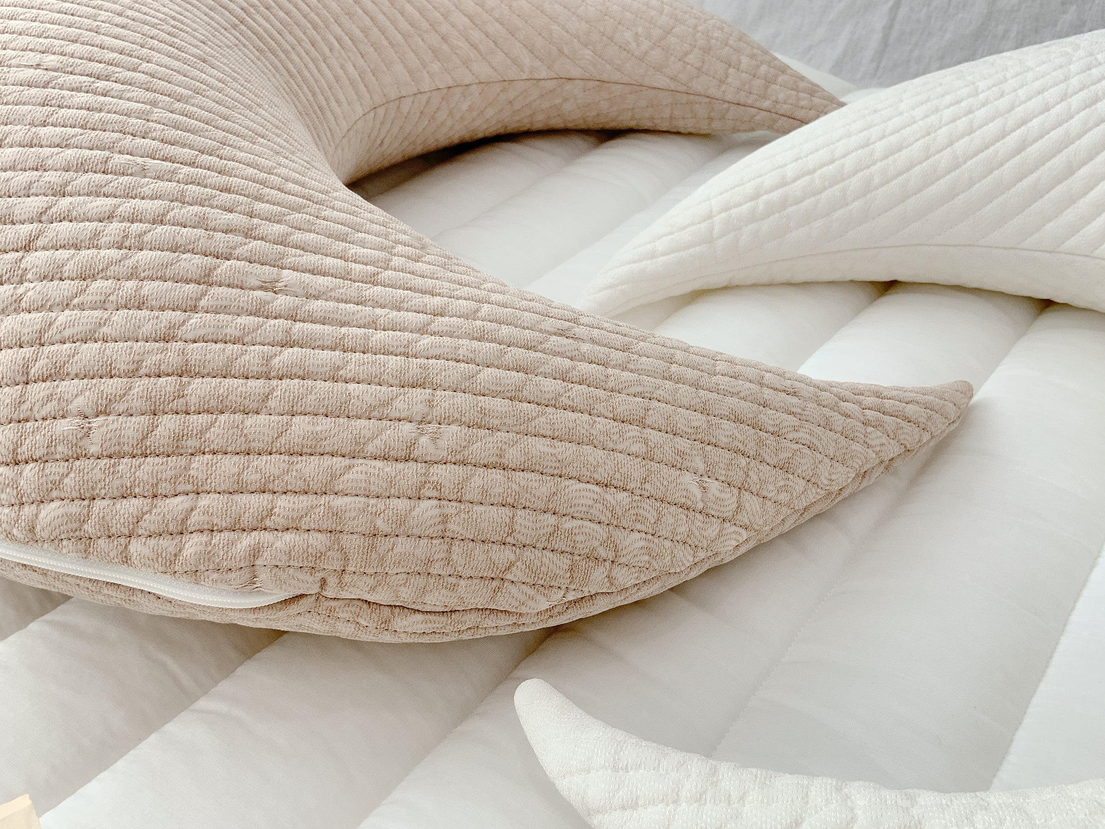 Hypoallergenic Moon Pillow | Khaki